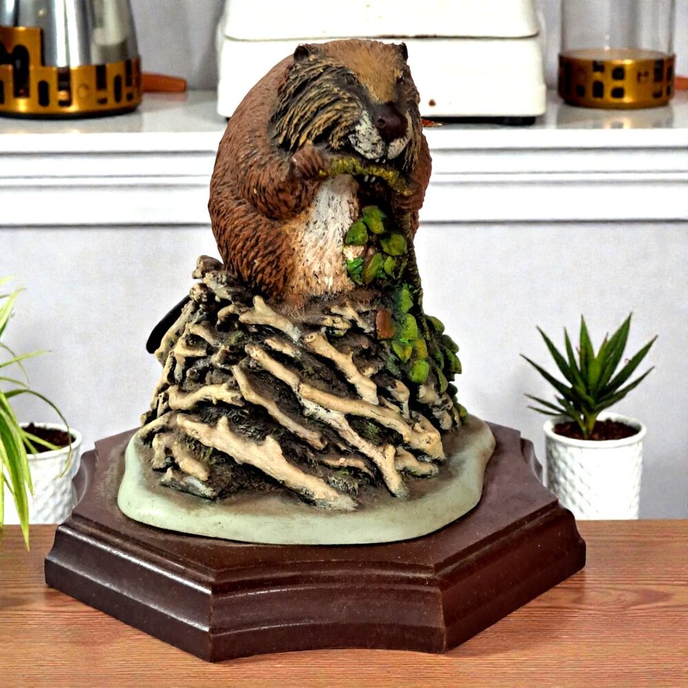 Bossons Crown Collection First Home Beaver #1364 Fraser Art 1980 England Vintage